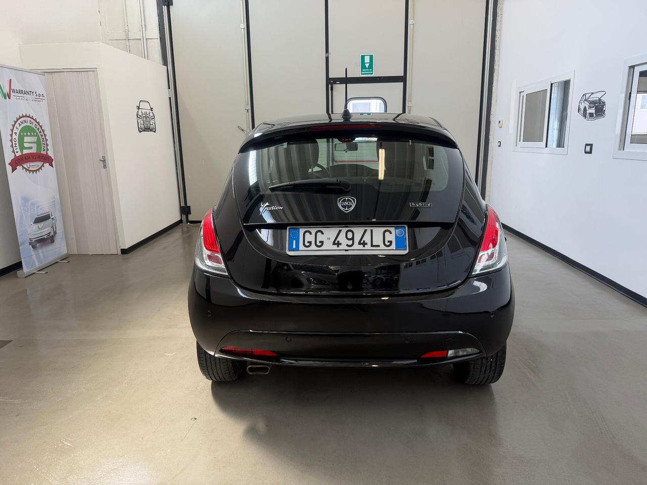 Lancia Ypsilon 1.0 FireFly 5 porte Posti S&S Hybrid Ecochic Gold