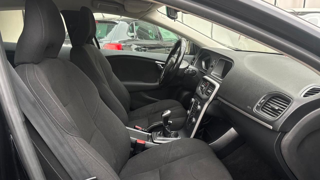 Volvo V40 Cross Country D2 1.6 Powershift Kinetic