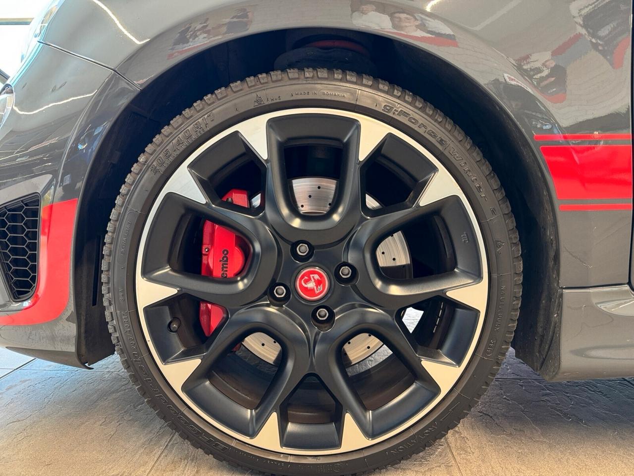 Abarth 595 1.4 Turbo T-Jet 180 CV Competizione