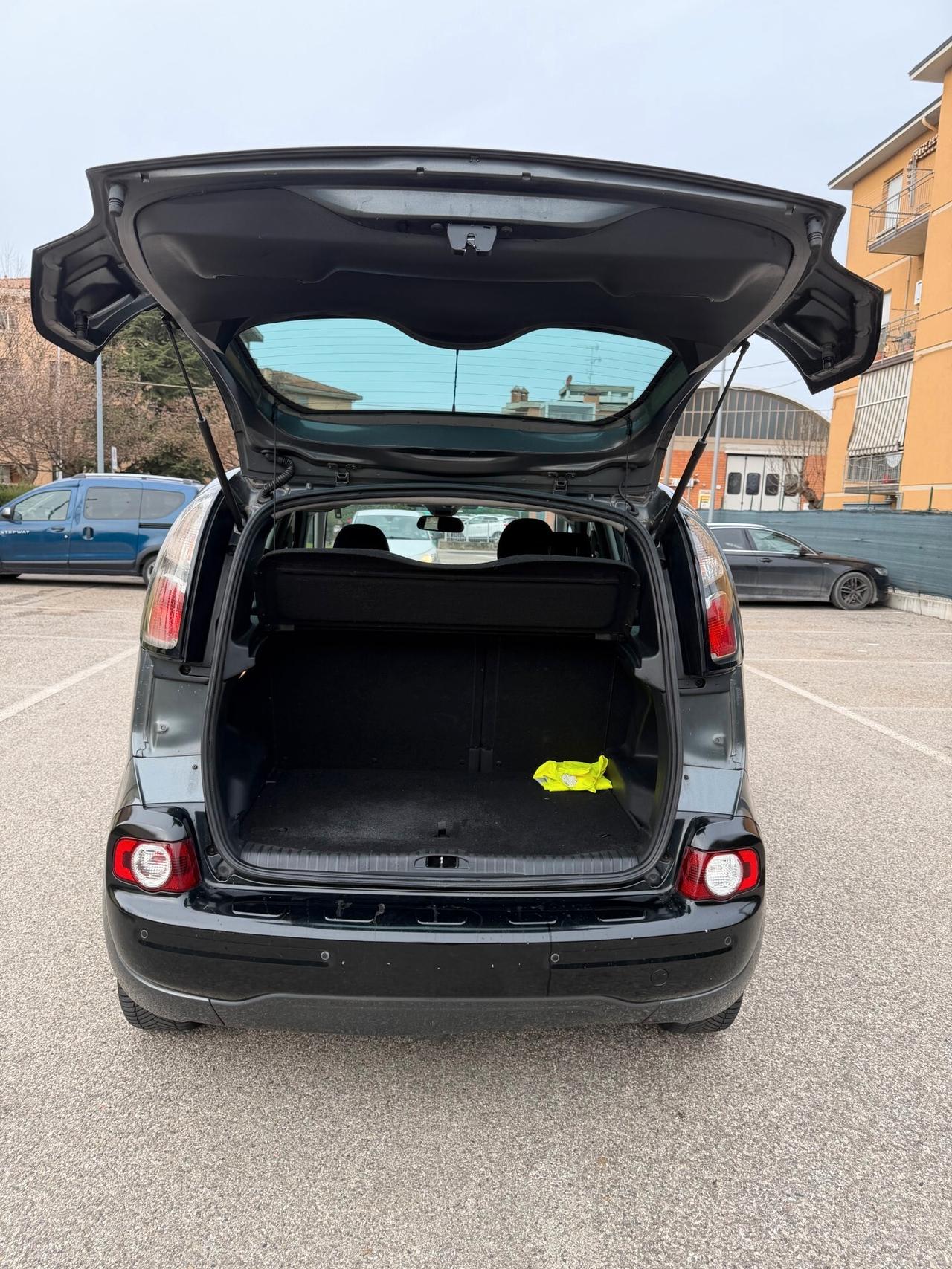 Citroen C3 1.6 - NEOPATENTATI - 12 MESI DI GARANZIA -