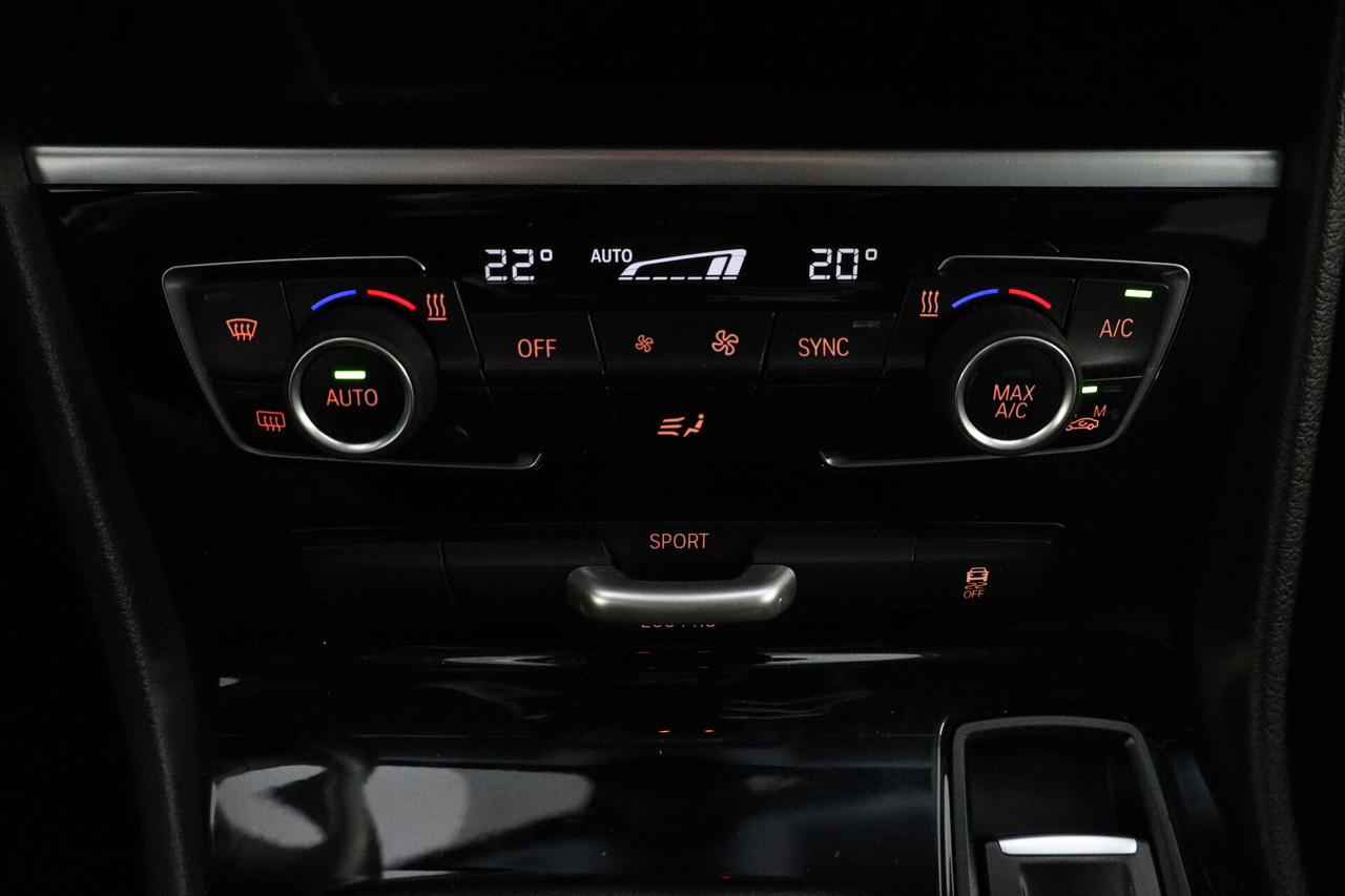BMW 218d ACTIVE TOURER ADVANTAGE
