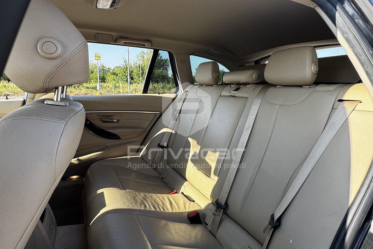 BMW 320d Touring Luxury