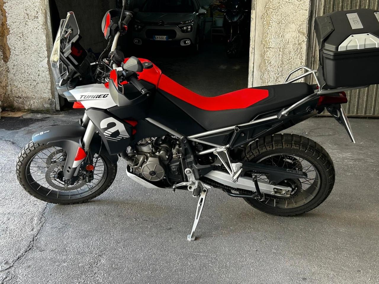 APRILIA Tuareg 660 TUAREG - 05/2022 -8700 Km - 10000 €