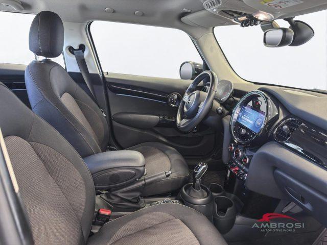 MINI Cooper 5 porte 5p 1.5 C Classic auto