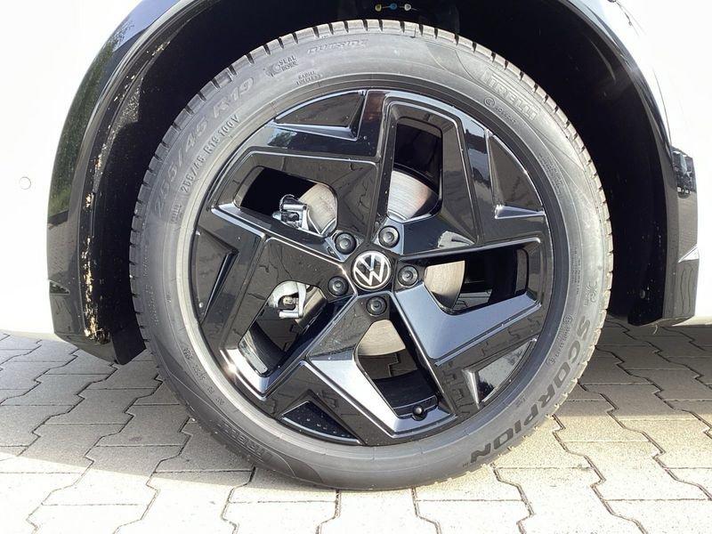 Volkswagen Tiguan 1.5 eTSI 150 CV EVO ACT DSG R-Line Nuovo Modello Led Matrix 19"