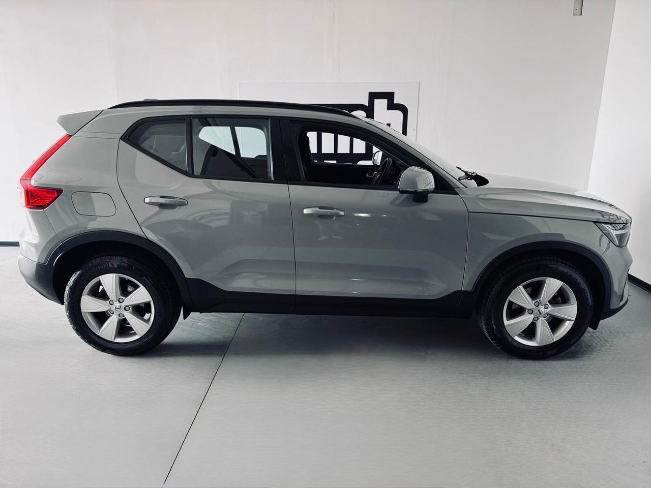 Volvo XC40 T2 automatico Essential
