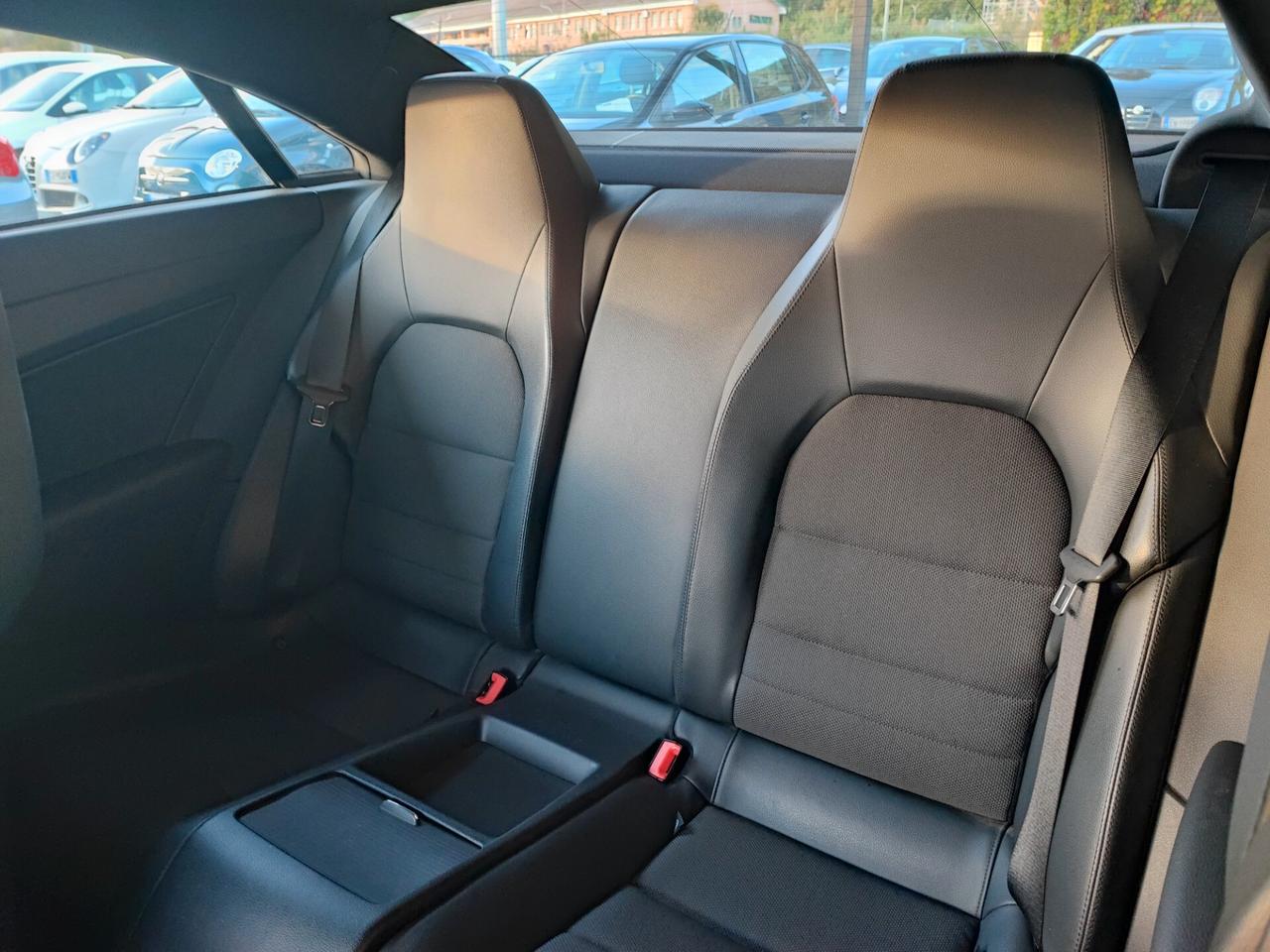 Mercedes-benz E 220 CDI Coupé BlueEFFICIENCY