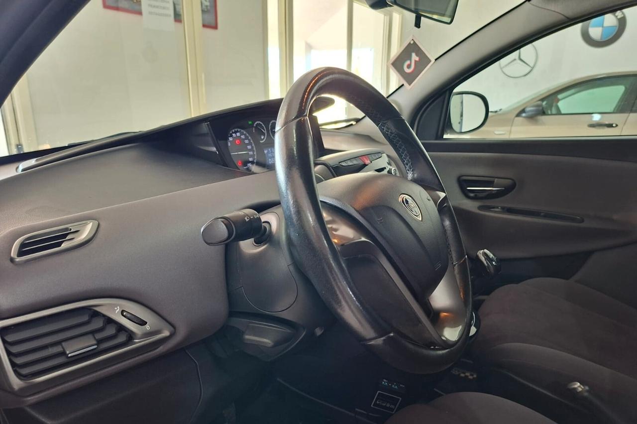 Lancia Ypsilon 1.3 MJT 16V 95 CV 5 porte S&S Gold