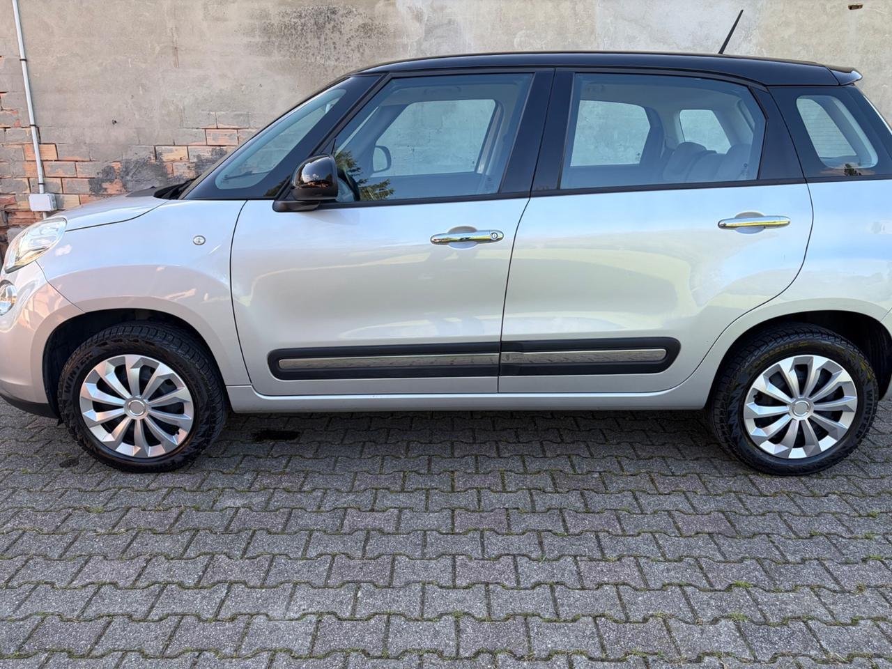 Fiat 500L 0.9 TwinAir Natural Power NUOVISSIMA