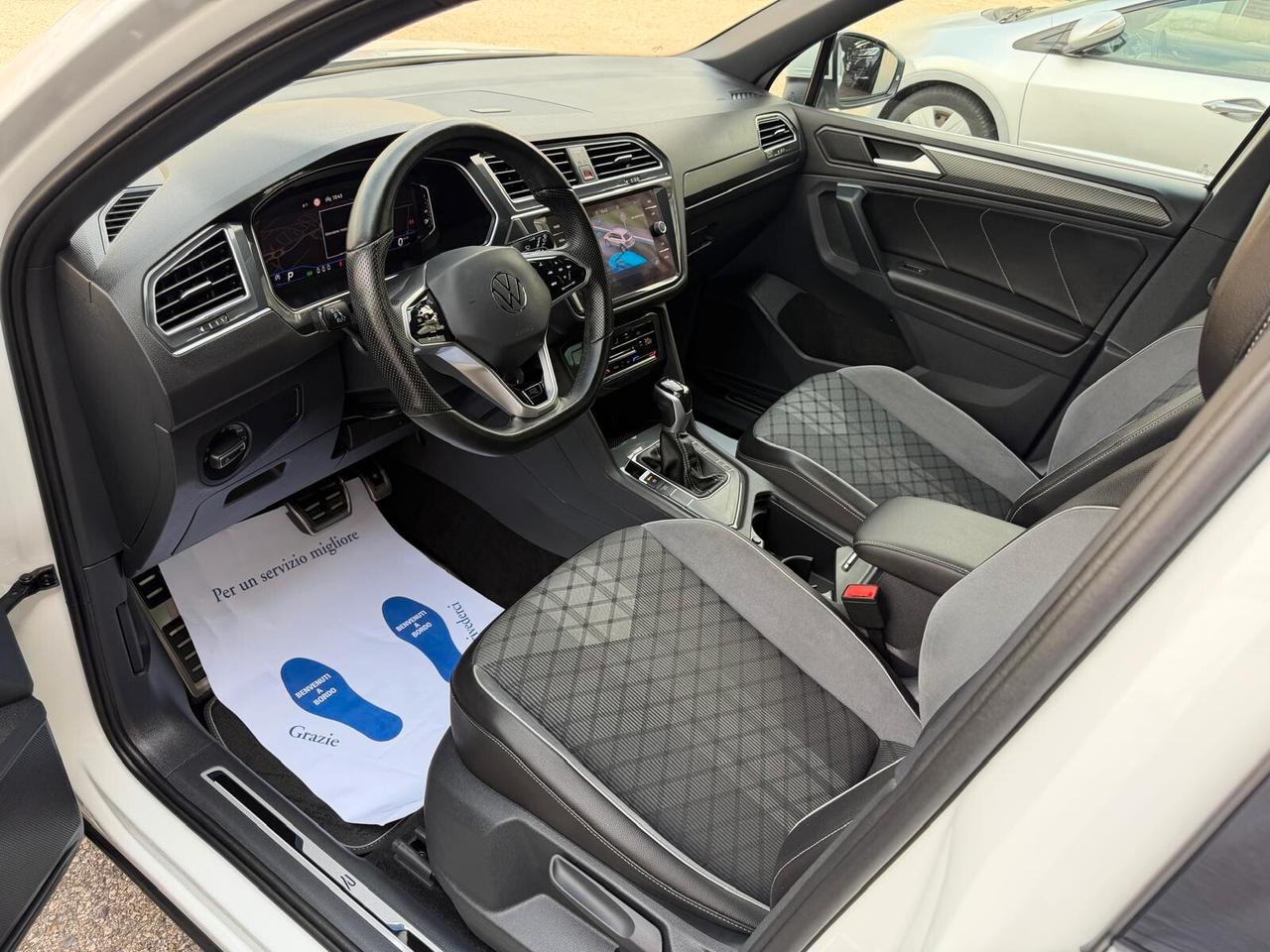 Volkswagen Tiguan 2.0 TDI 150 CV SCR DSG R-Line