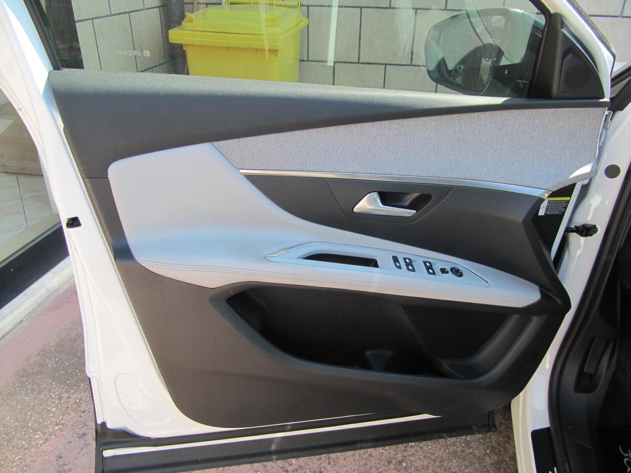 Peugeot 3008 BlueHDi 130 S&S EAT8 Allure - AUTOMATICO