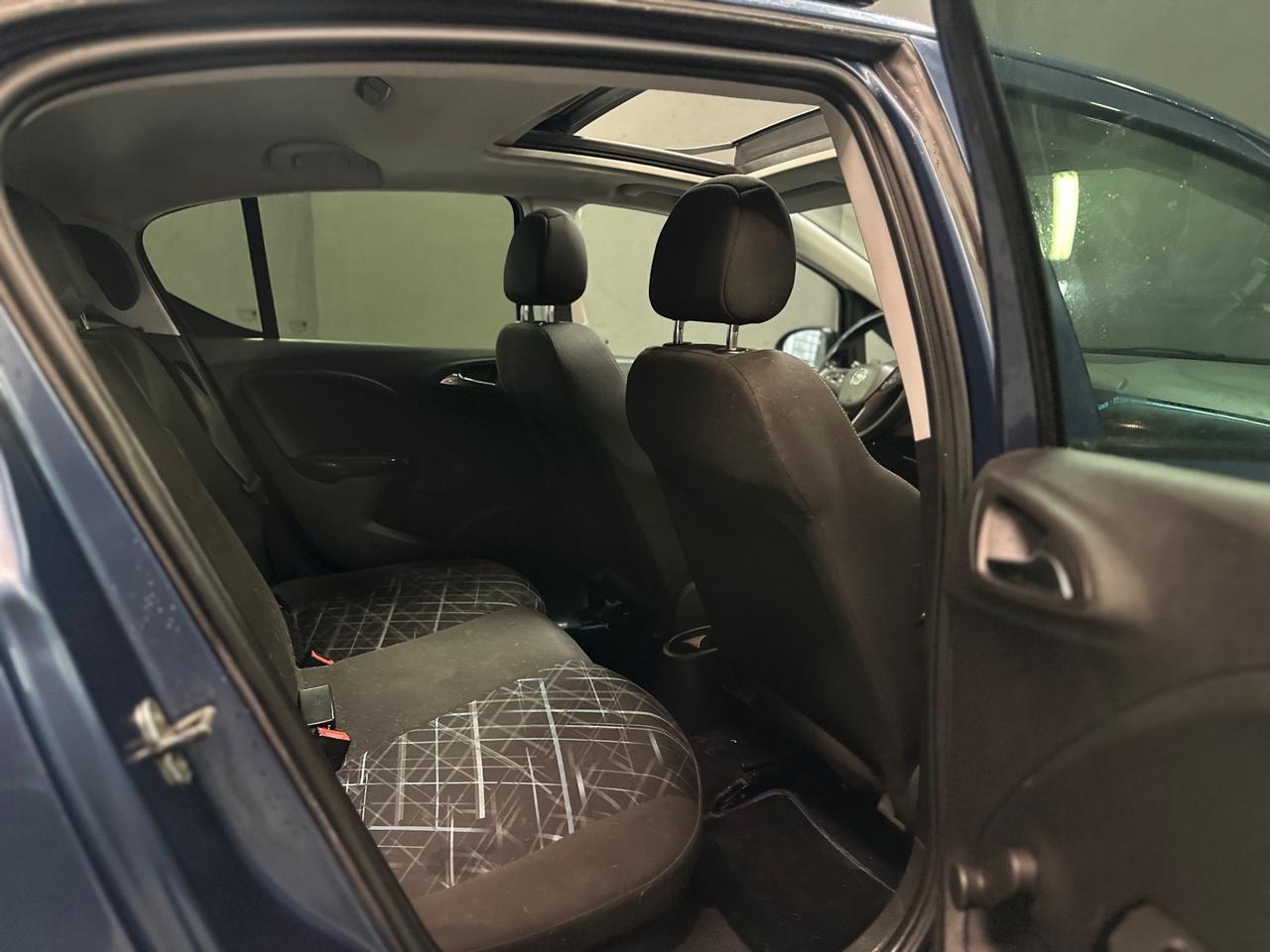 Opel Corsa 1.2 5 porte b-Color