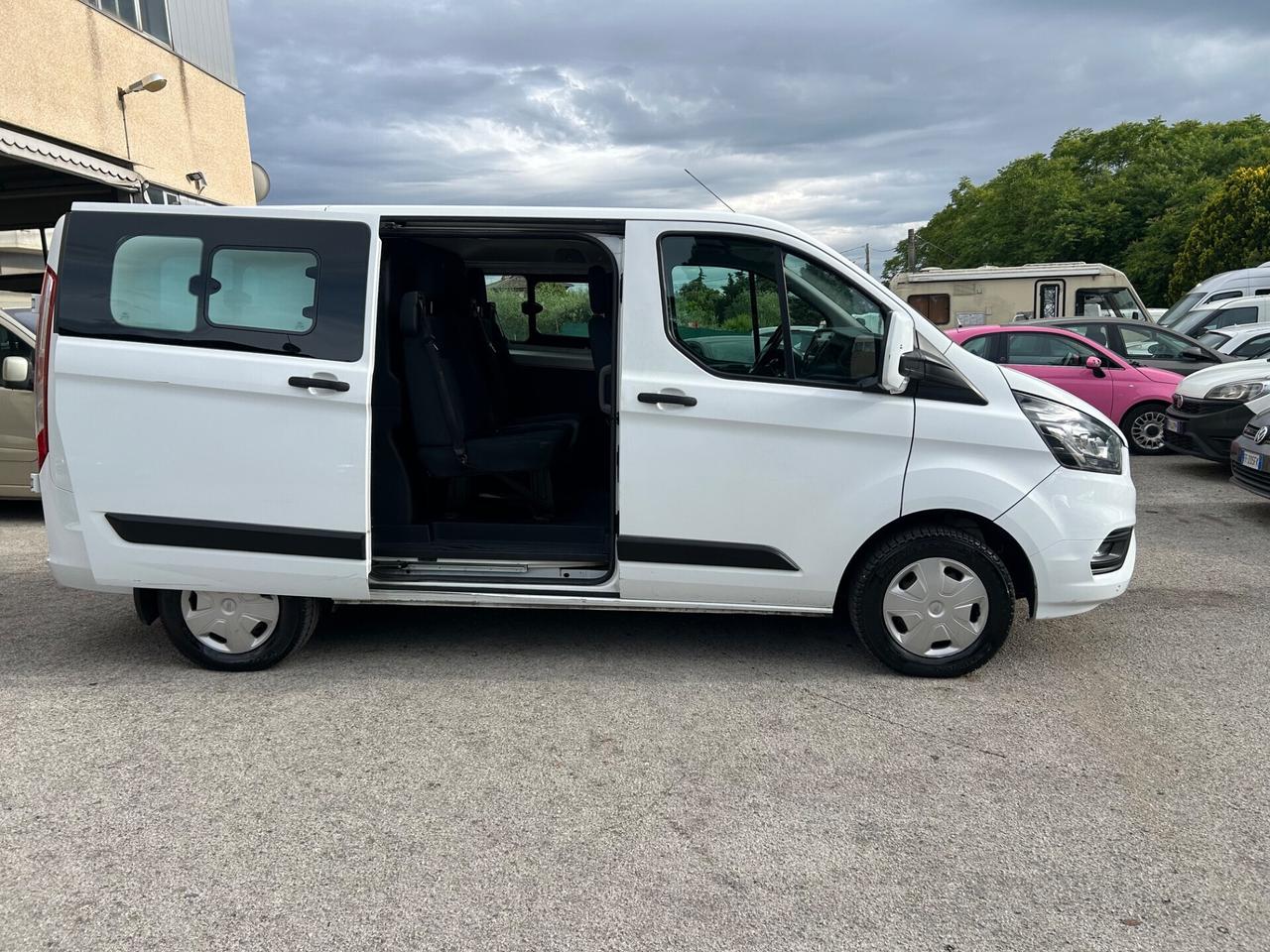 Ford Transit Custom 2.0 TDCi 130 Mixto 5 Posti