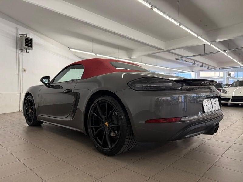 Porsche 718 2.0 Boxster