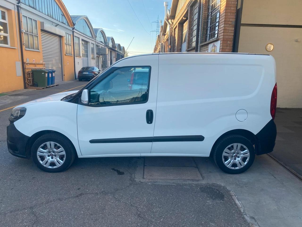 Fiat Doblo Doblò 1.6 105CV Cargo Lamierato SX - 1 PROPR. - GARANZIA 12 MESI