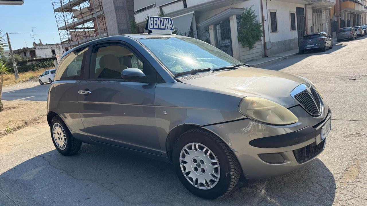 Lancia Ypsilon 1.2 Argento 145.000 km