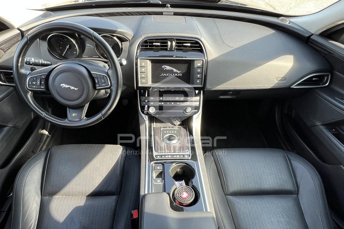 JAGUAR XE 2.0 D Turbo 180 CV AWD aut. Portfolio