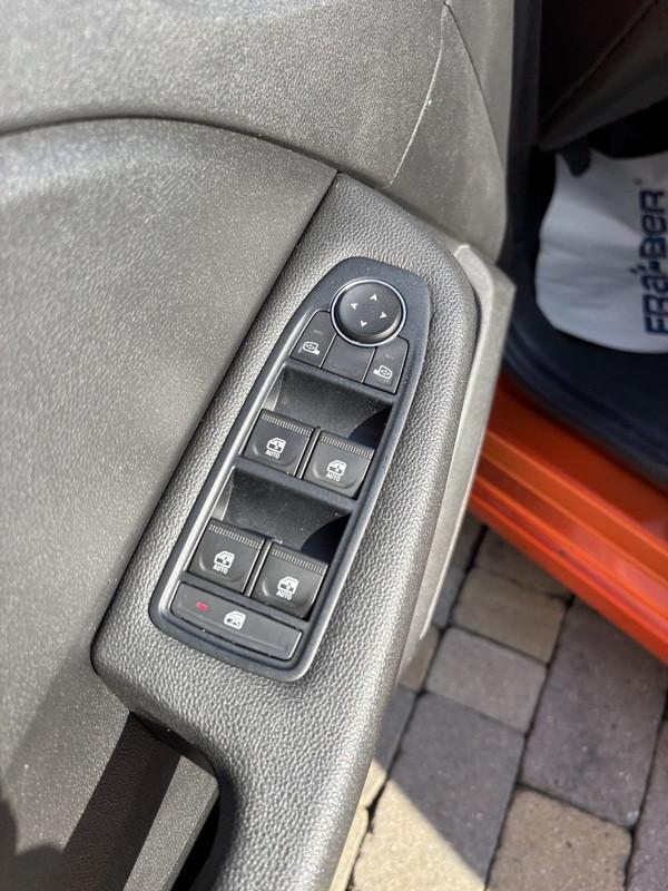 Renault Clio 5 Porte Clio 1.0 sce Zen 65cv my21 LED-APP CONNECT-15"