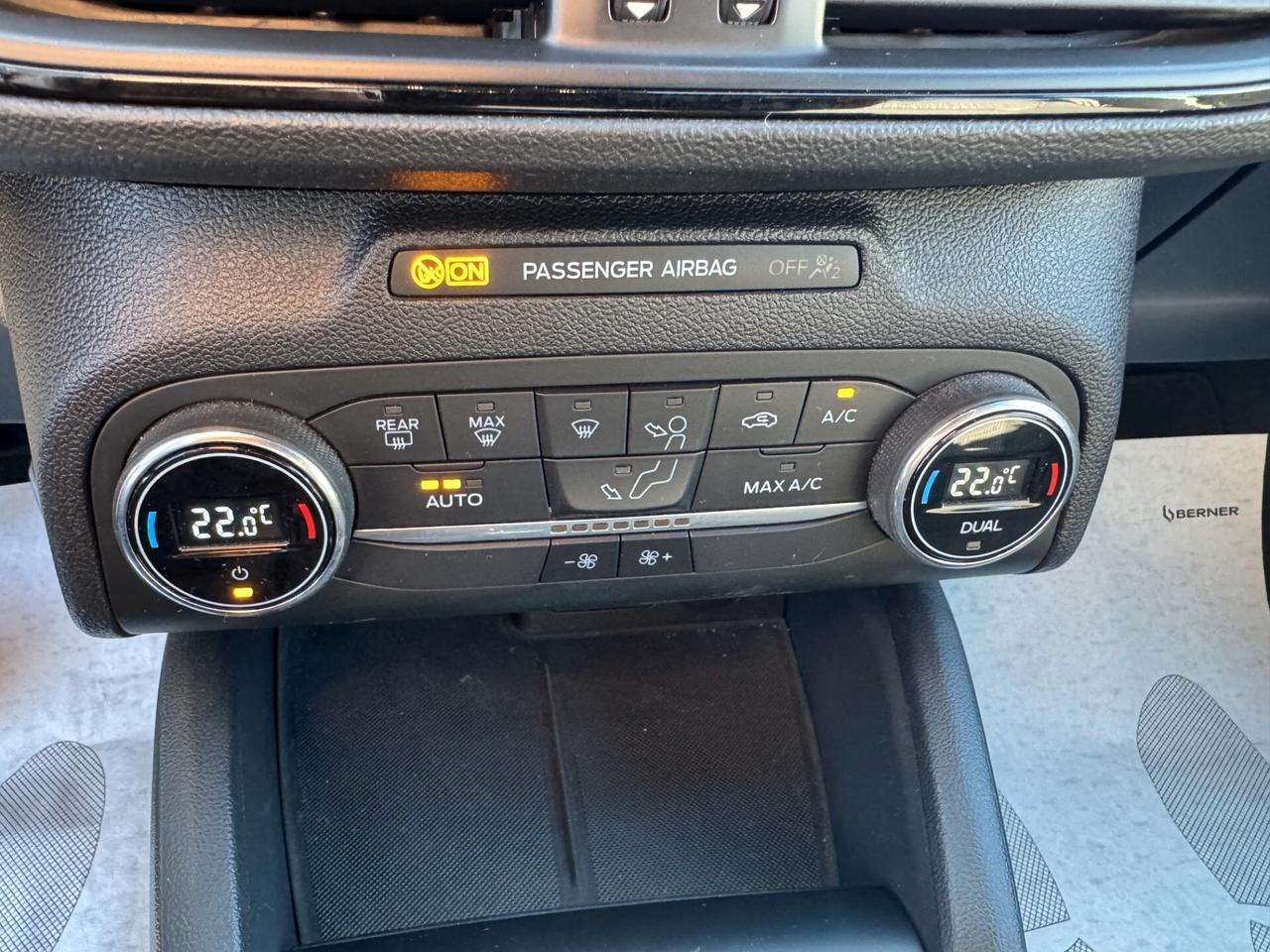 Ford Focus St-Line 1.0 EcoBoost Hybrid 125 CV Manuale