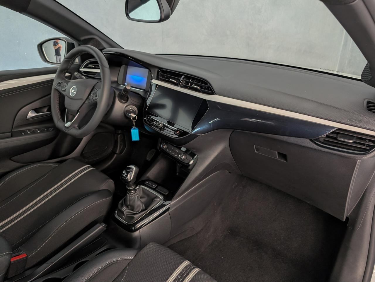 Opel corsa vi 1.2 100cv GS