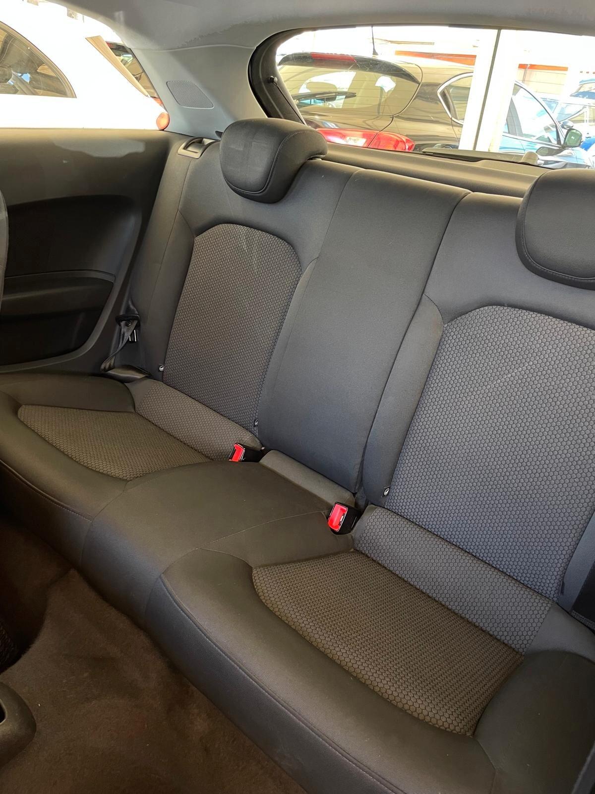 AUDI A1 1,6 DIESEL