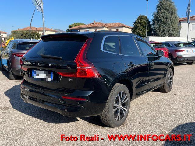 VOLVO XC60 B4 (d) MHEV Geartronic Momentum Pro Iva Esposta