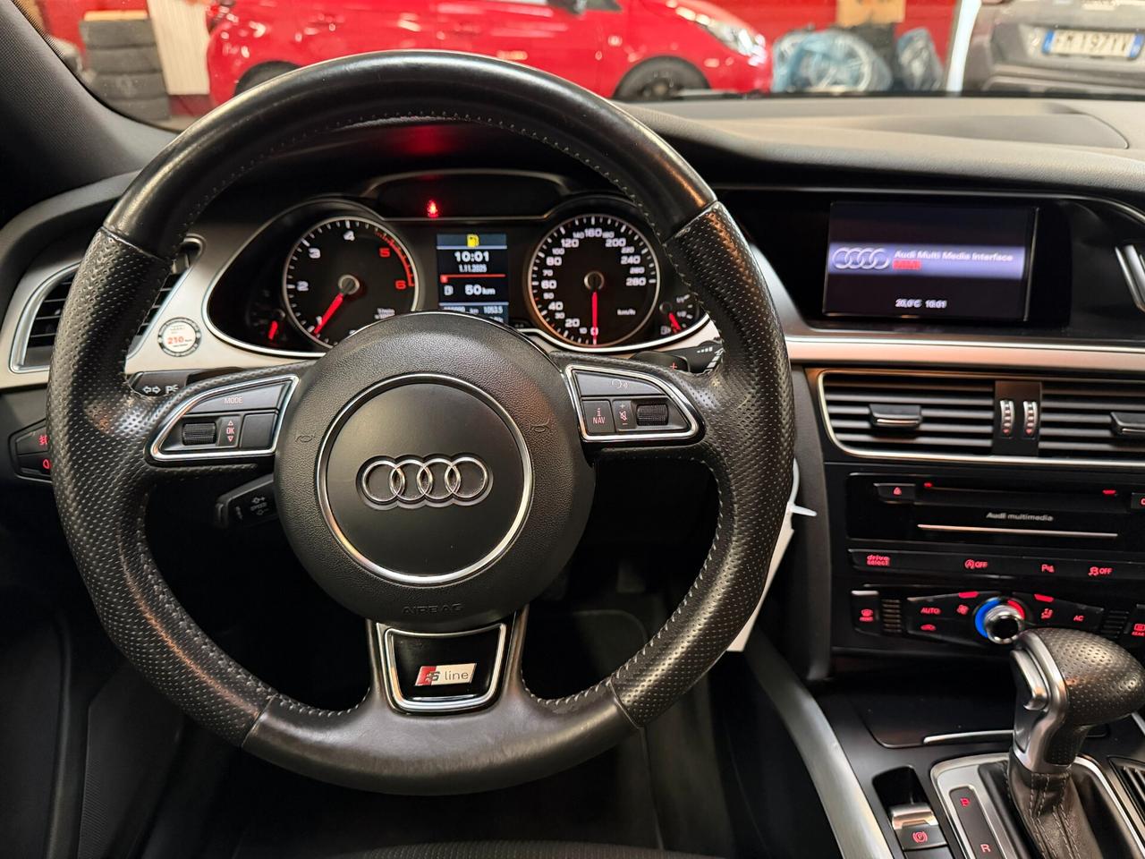 Audi A4 Avant 2.0 TDI 177 CV quattro S tronic edition