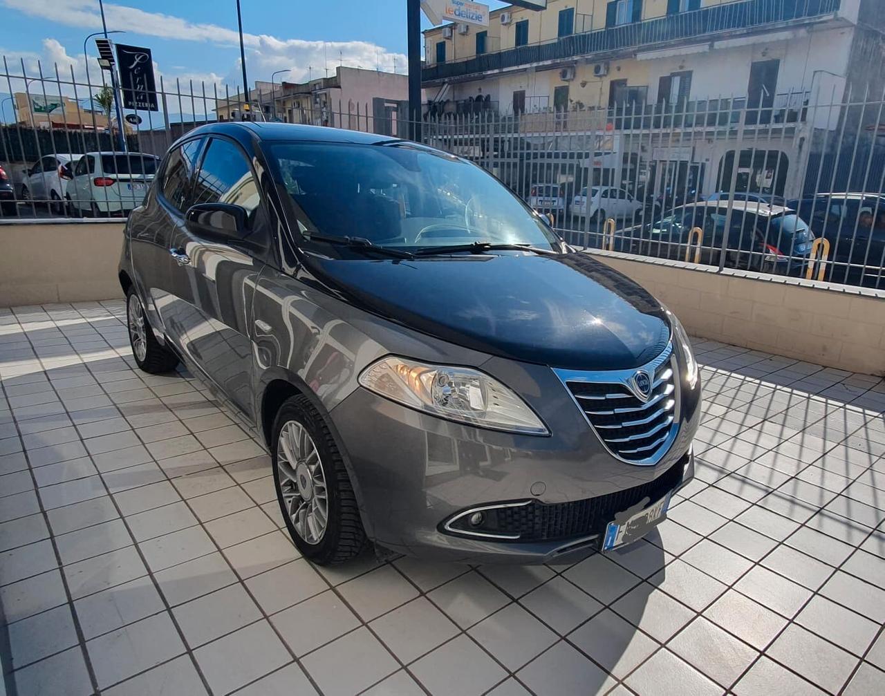 Lancia Ypsilon 1.3 MJT 95 CV Platinum