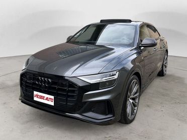 Audi Q8 55 TFSI quattro tiptronic Sport