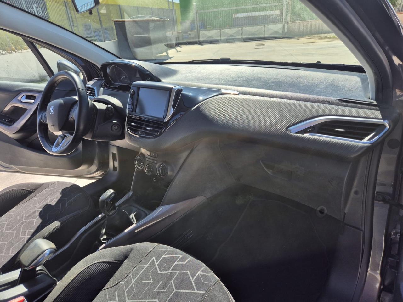 Peugeot 2008 BlueHDi 100 Allure