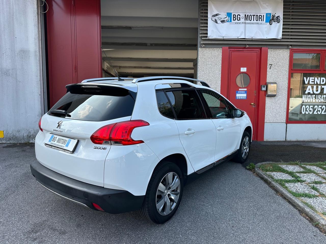 Peugeot 2008 1.2 puretech 12v Allure 82cv E6 UNIPROPR. OK NEOPATENTATI TETTO PANORAMICO