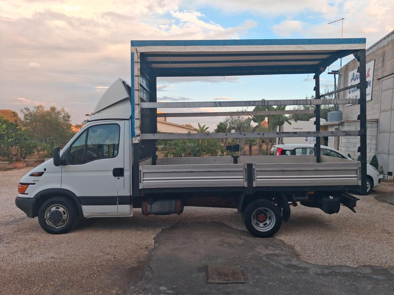 Iveco Daily 35c15 anno 2004 centine e telo