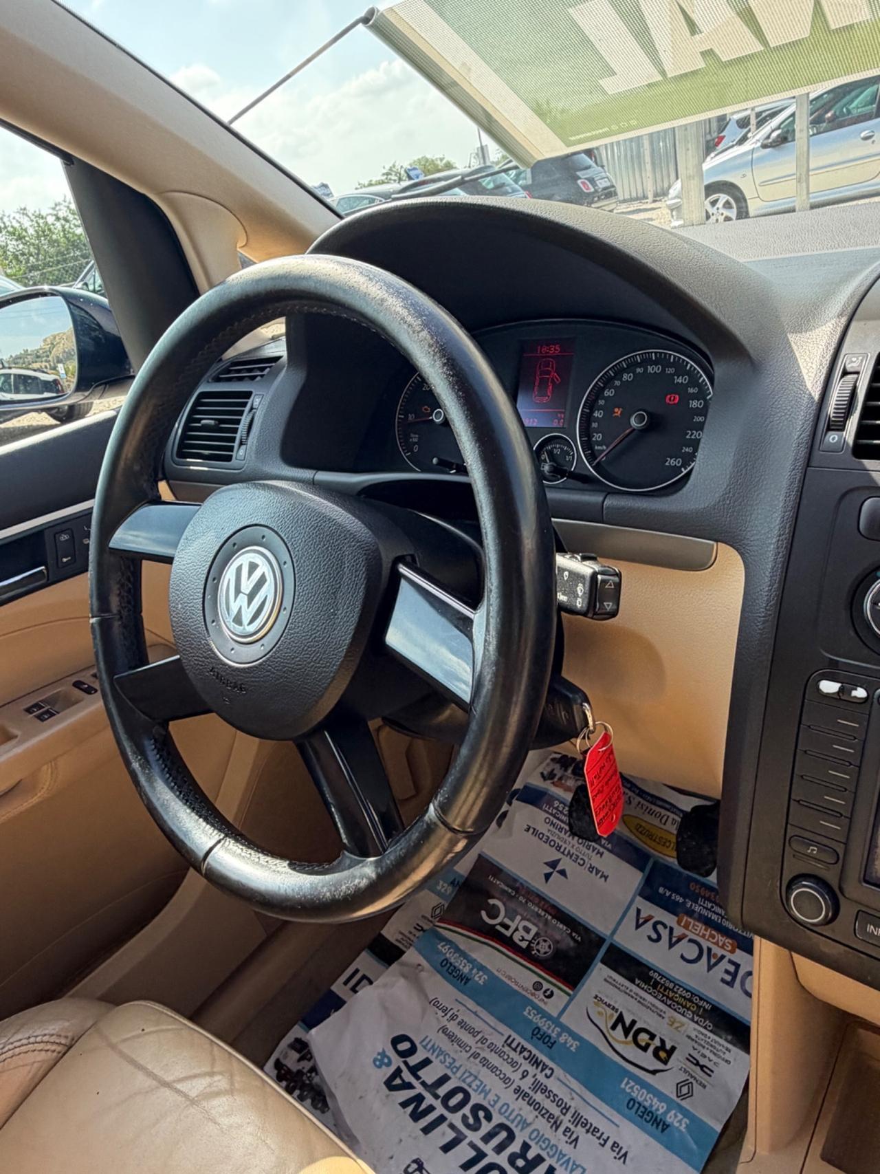 Volkswagen Touran 2.0 16V TDI Highline