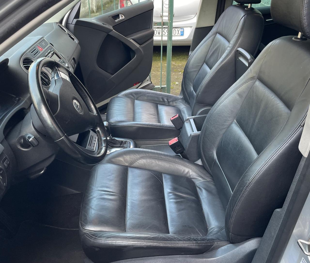 Volkswagen Tiguan 2.0 TSI tiptronic Sport & Style (18°)