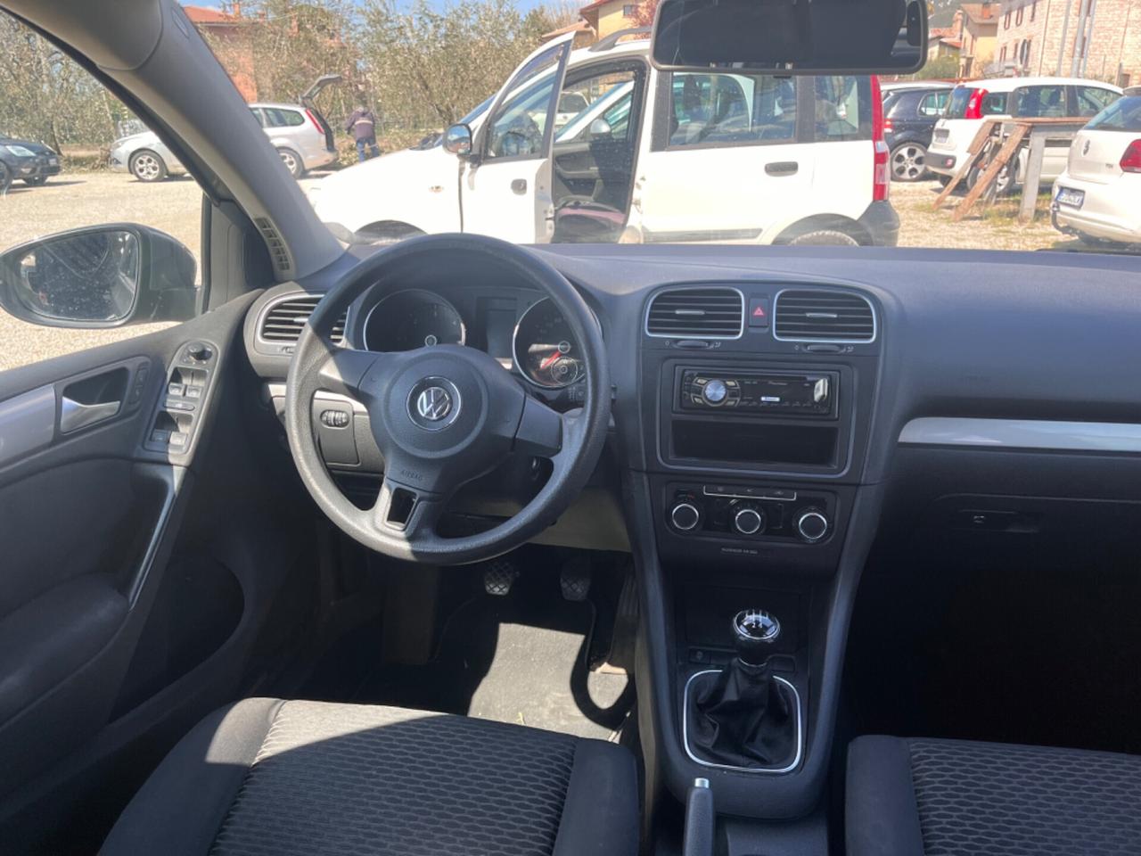 Volkswagen Golf6 1.6TDI Sport Edition NEOPATENTAT