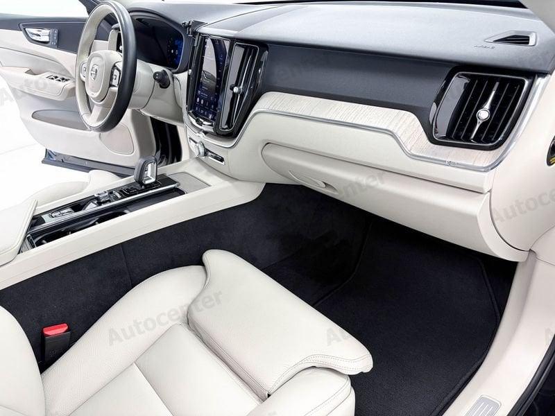 Volvo XC60 XC60 B4 (d) 197CV AWD AUT PLUS DARK
