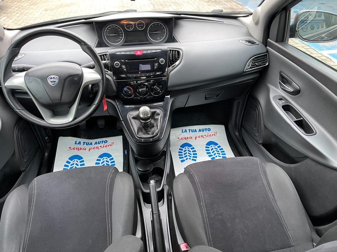 Lancia Ypsilon 1.2 69 CV 5 porte S&S Platinum