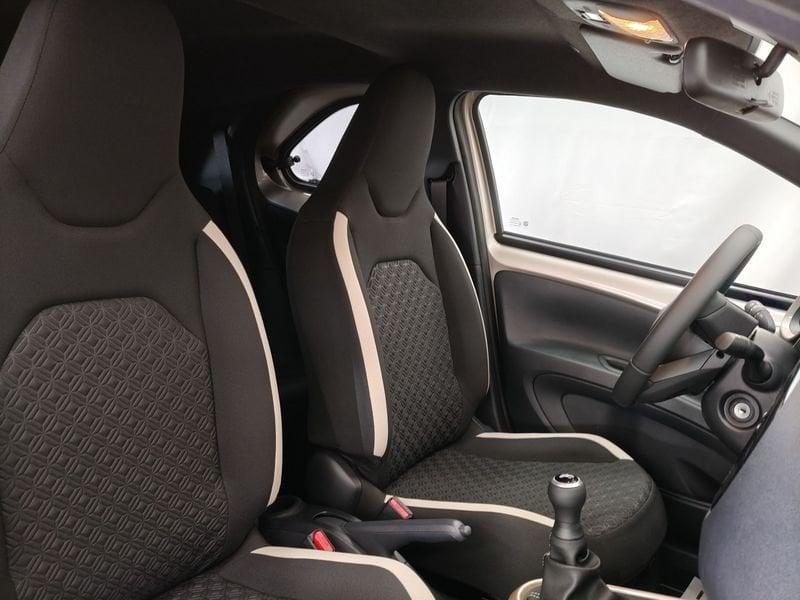 Toyota Aygo X Aygo X 1.0 VVT-i 72 CV 5 porte Trend