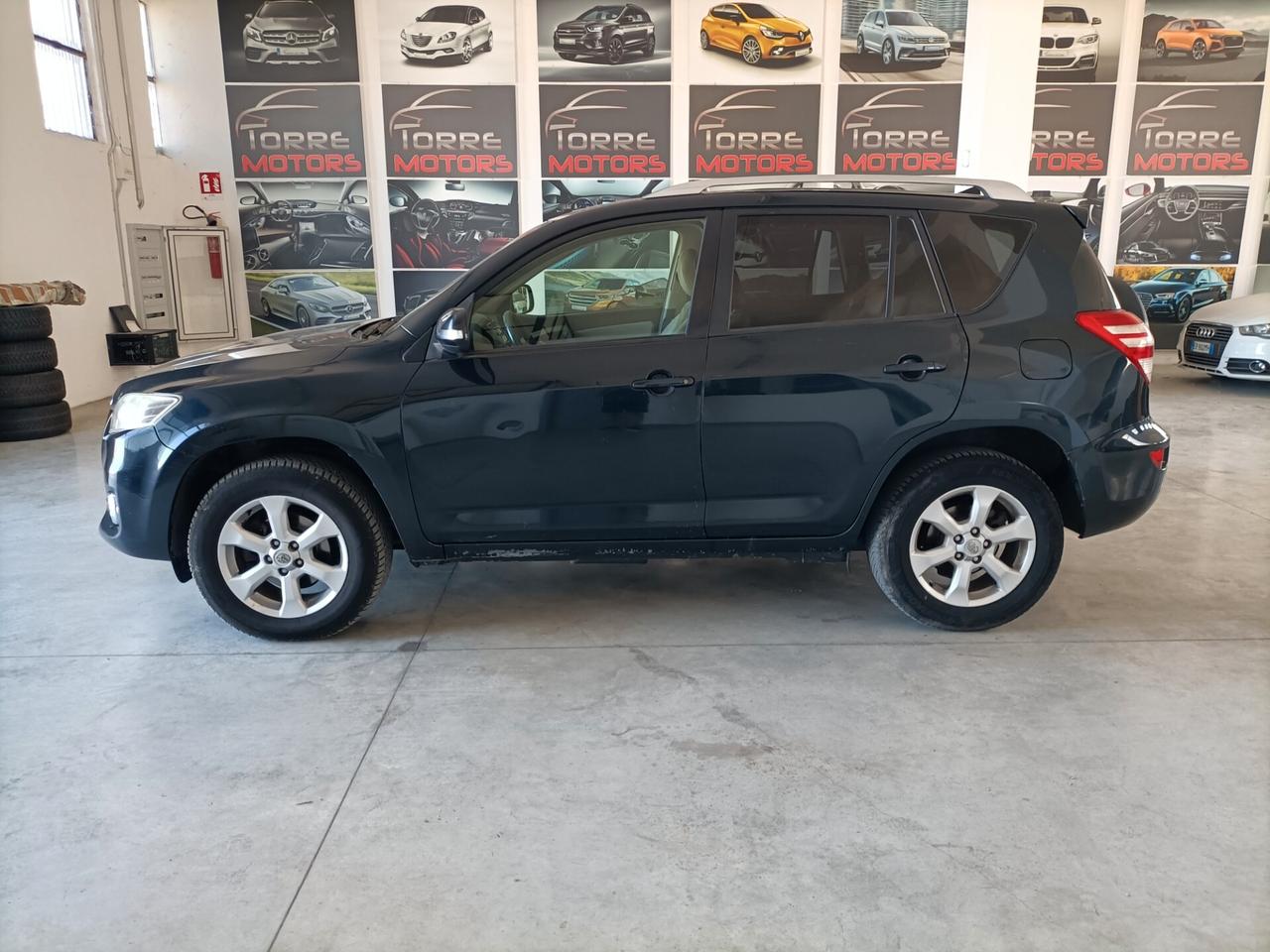 Toyota RAV 4 Crossover 2.2 D-4D 150 CV Lounge 03/2012