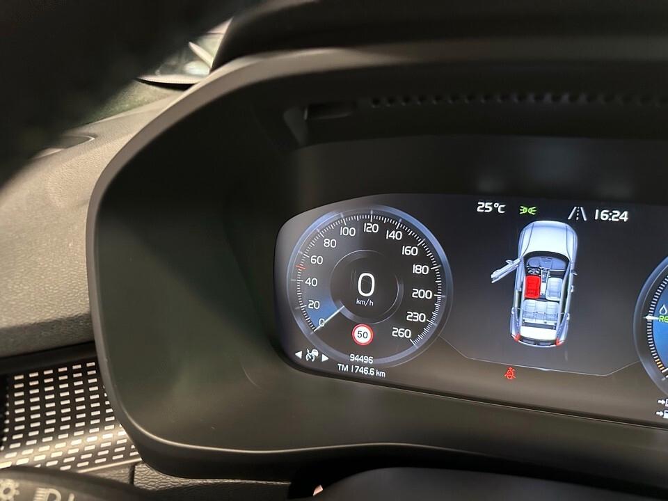 XC40 T5 1.5 R-design Hybrid Full Optional