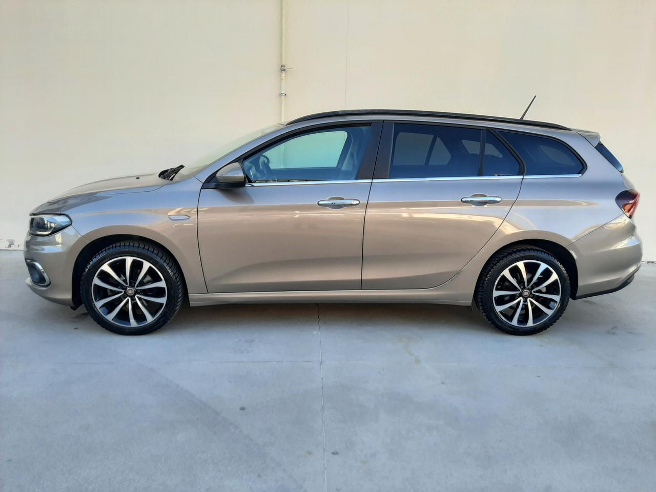 Fiat Tipo SW 1.6 Mjt 120cv DCT Lounge