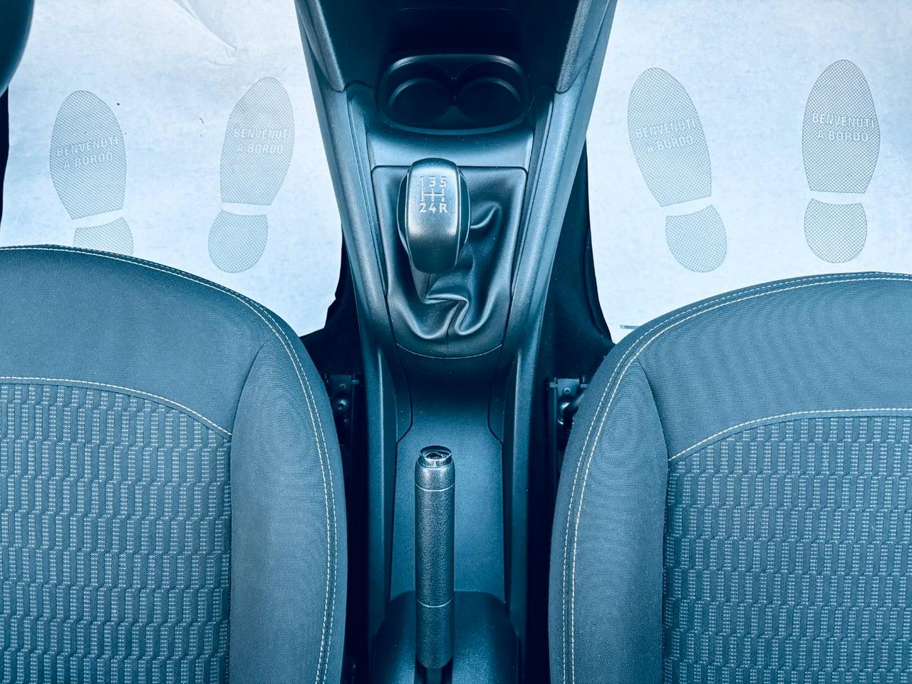 Peugeot 208 5 Porte 208 5p 1.2 puretech Active 82cv