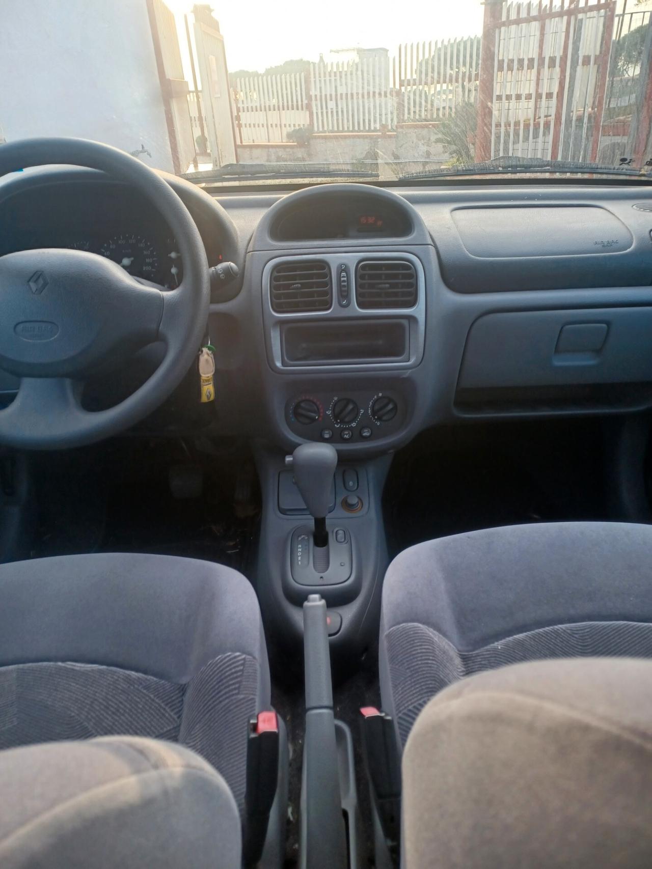 Renault Clio AUTOMATICA SOLO 30000 KM!!!!!