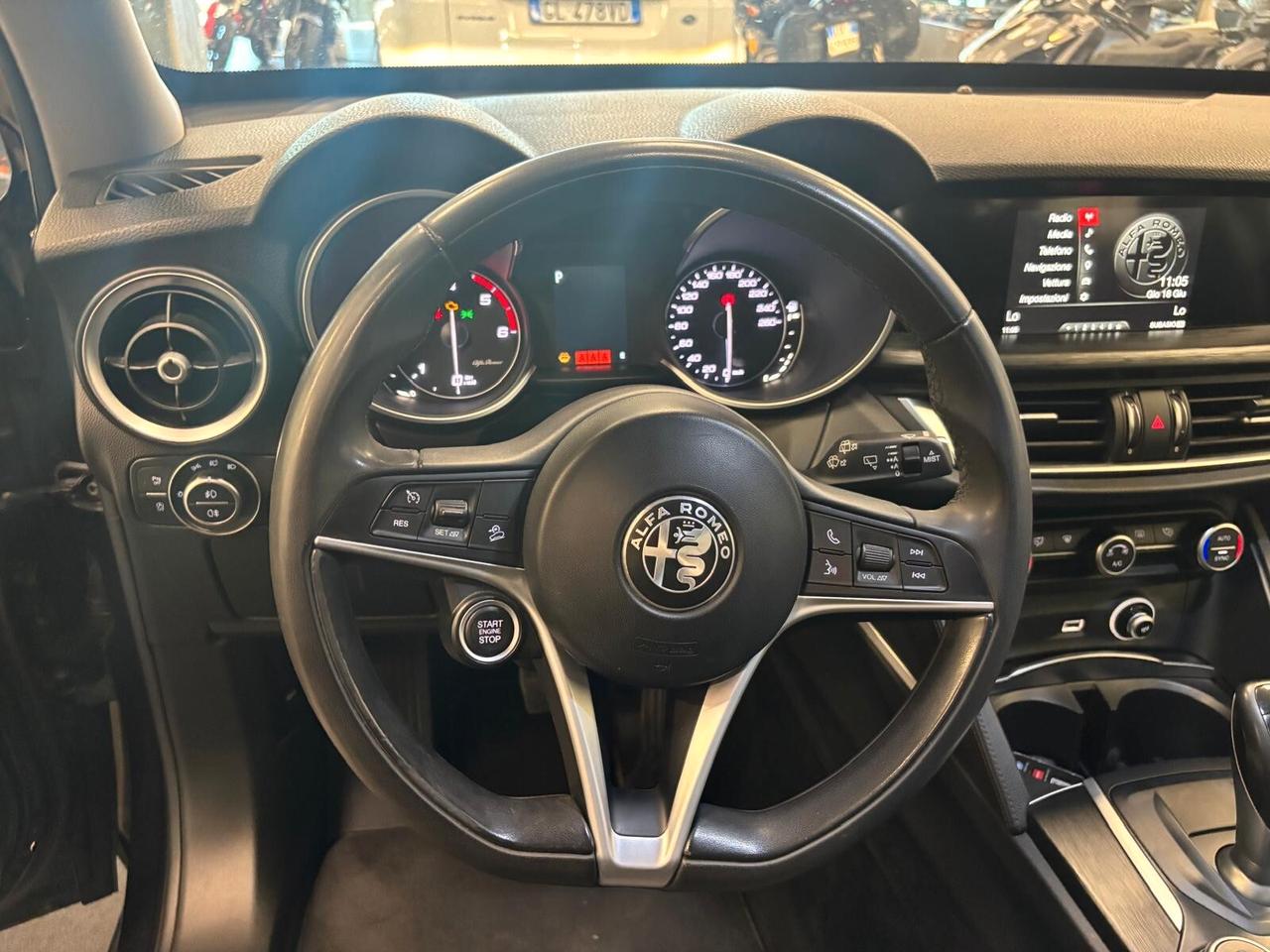 Alfa Romeo Stelvio 2.2 Turbodiesel 180 CV AT8 RWD Business