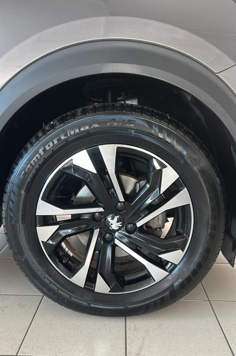 PEUGEOT - 2008 - BlueHDi 100 S&S Allure Navi Pack