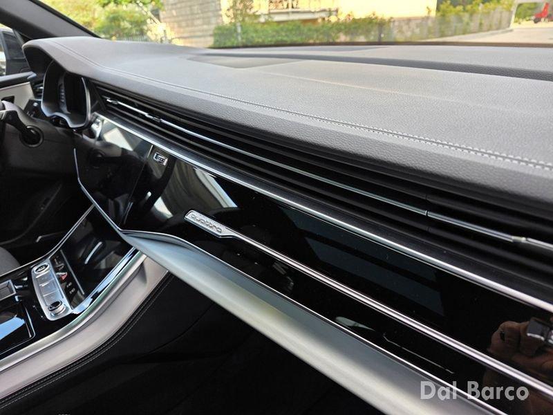 Audi Q8 50 TDI 210kW quattro tip. S Line Edition