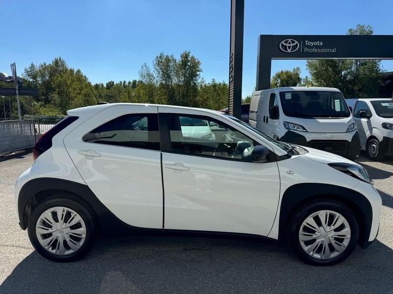 Toyota Aygo X 1.0B (72 CV) Active