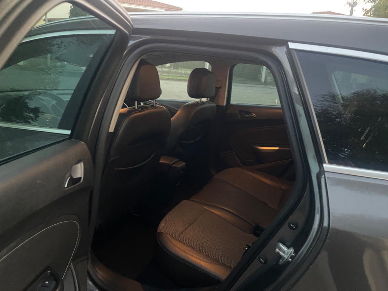 Opel Astra 1.3 CDTI 95CV S&S Sports Tourer Cosmo