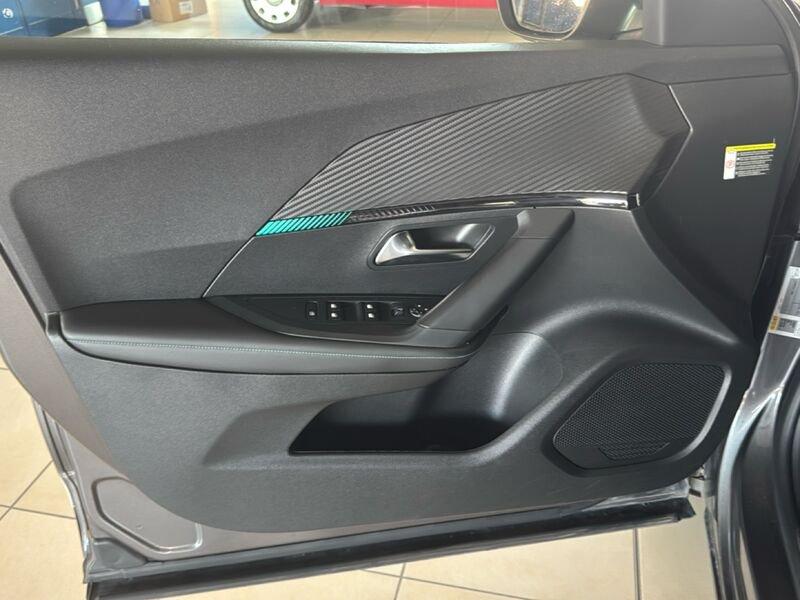 Peugeot 2008 PureTech 130 Allure Pack S/S Retrocamera