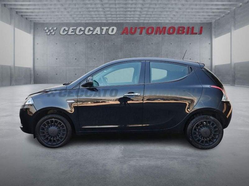 Lancia Ypsilon Ypsilon 1.0 firefly hybrid Silver s&s 70cv 5p.ti